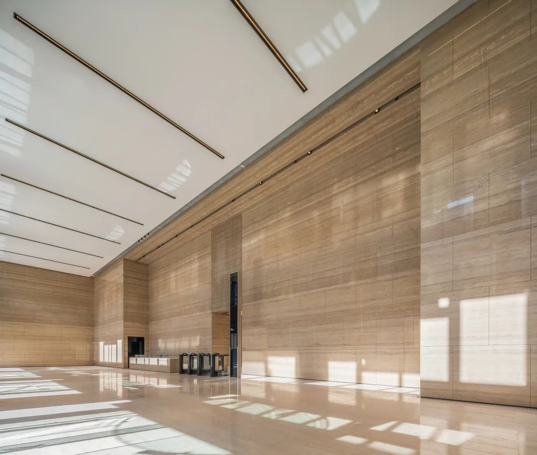 中美信托金融大厦